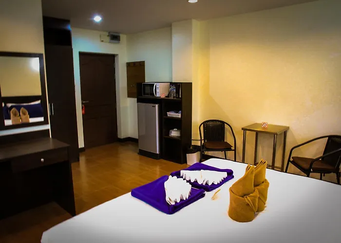 Sky Villa Hua Hin Guesthouse - Adults-Only
